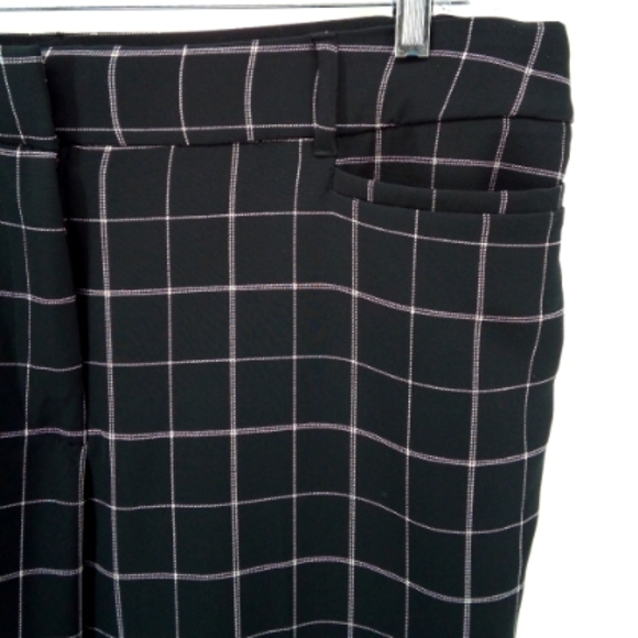Evri Windowpane Capri Polyester Spandex Black White Pants 16W Plus Size - Picture 4 of 7